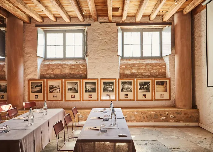 Bratsera Boutique Hotel