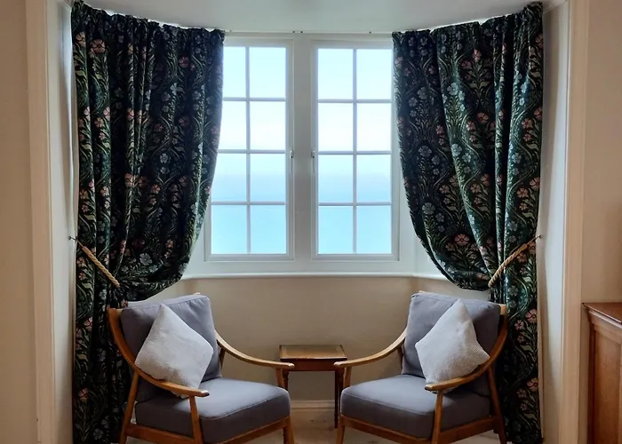 Chough'S Nest Hotel
