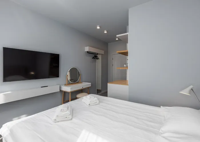 Roze Park Rooms