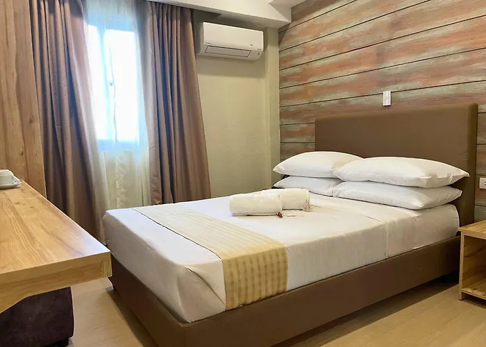Sola Hotel & Sola Bed And Breakfast