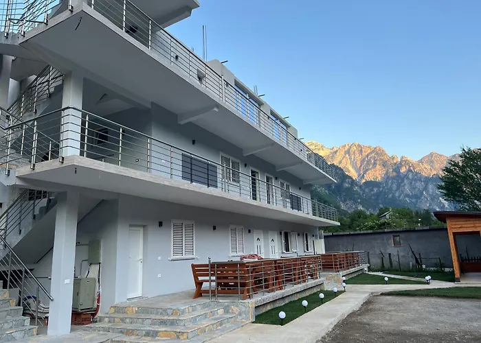 Hotel Familja Çuni Theth