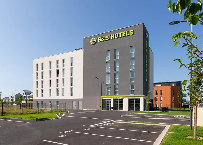 B&B HOTEL Orléans Saran