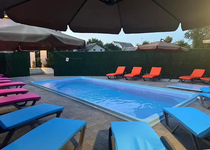 Signeev'S Villa Три Хвилини Від Метро Нивки Завжди Є Світло І Власне Бомбосховище