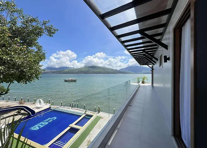 Costa Del Subic