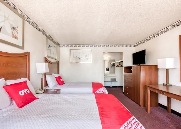 Travelers Inn By Oyo, Templeton Va