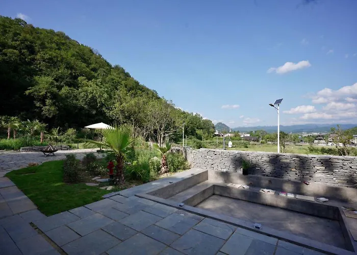 Xunmiri Qinin Villa