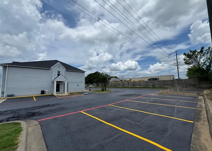 Americas Best Value Inn&Suites Ada