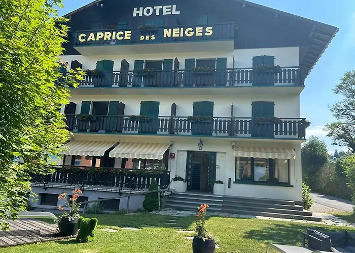 Logis Hôtel Le Caprice Des Neiges Combloux
