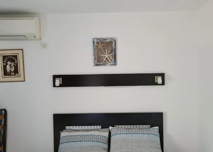 Vila Dini