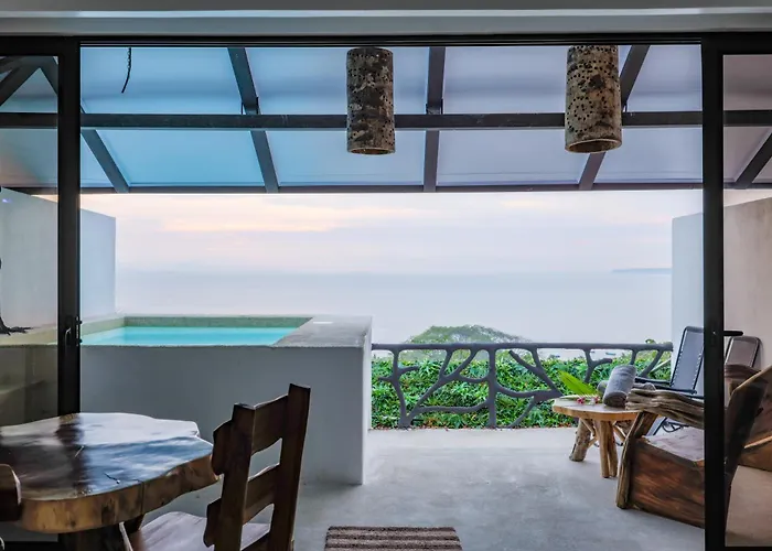 Akua Suites Ocean View
