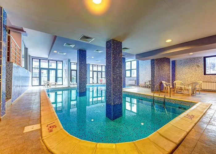Silver Hills Rooms & Apartments With Free Parking