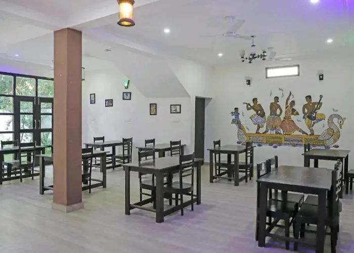 Hotel Ramayana Khajuraho - Family Boutique Hotel