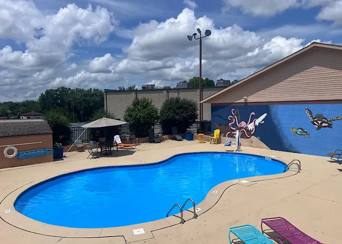 Clarion Pointe