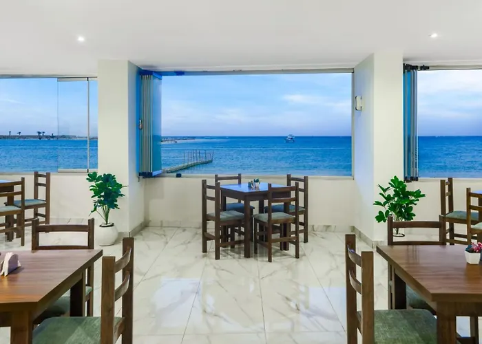 Hostmark Blue Beach Hotel