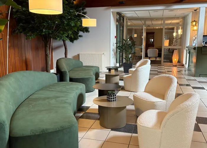 The Originals City, Le Patio Hôtel, Cholet Nord