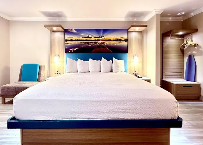 Days Inn By Wyndham Los Angeles Lax South Bay Beach City La