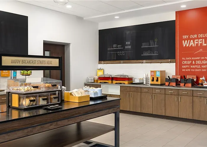 Hampton Inn By Hilton Cornwall