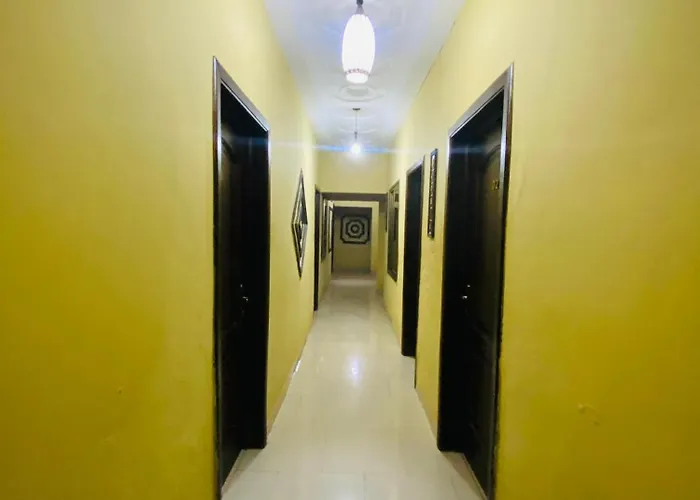 Peravic Lodge