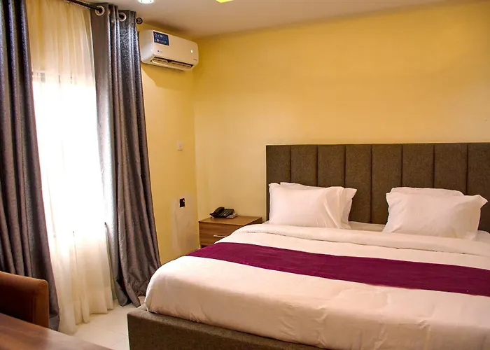 Debayview Hotel