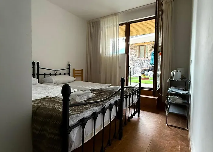 Mood Hotel Kazbegi Garden