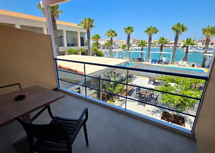 Ianos Hotel