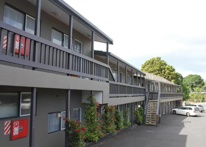 Motel 80