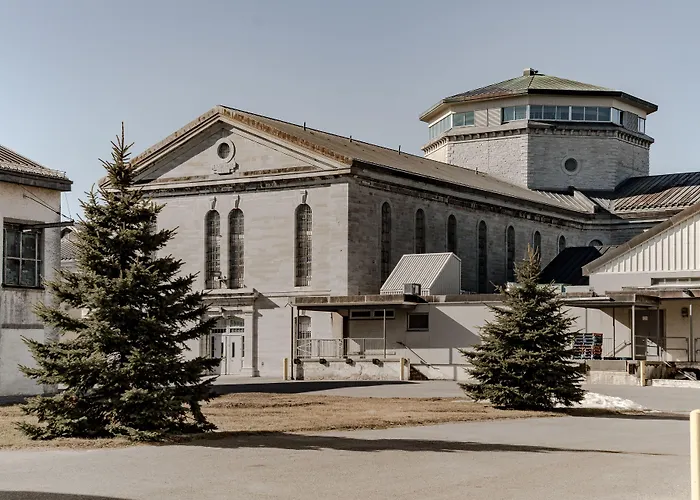 Confederation Place Hotel