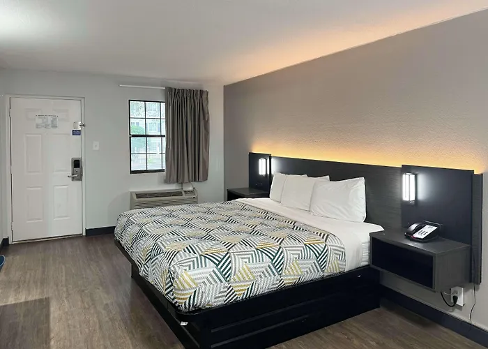 Motel 6 Huntsville Al University Dr.
