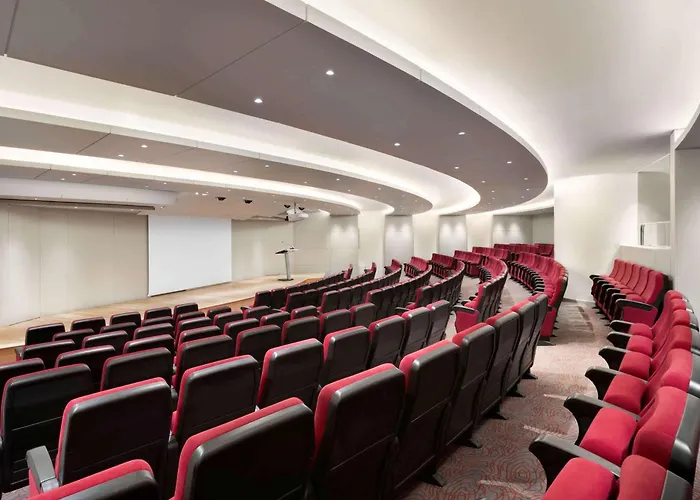 Ramada By Wyndham Lisbon