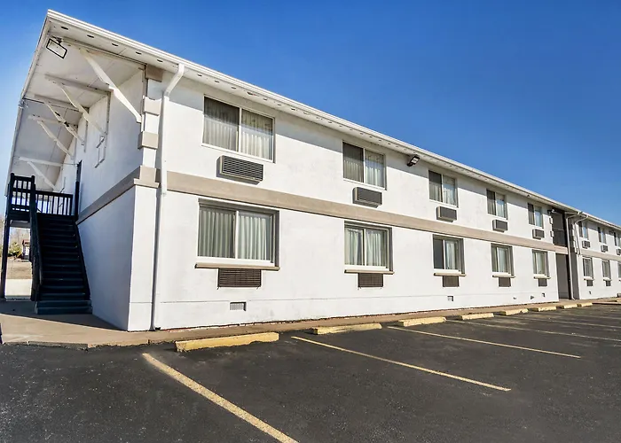 Travelodge By Wyndham Dodge City Ks