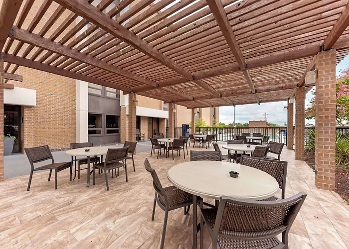 Best Western Plus Austin Central