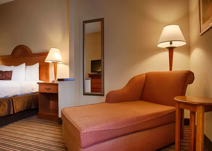 Best Western Plus Edison Inn