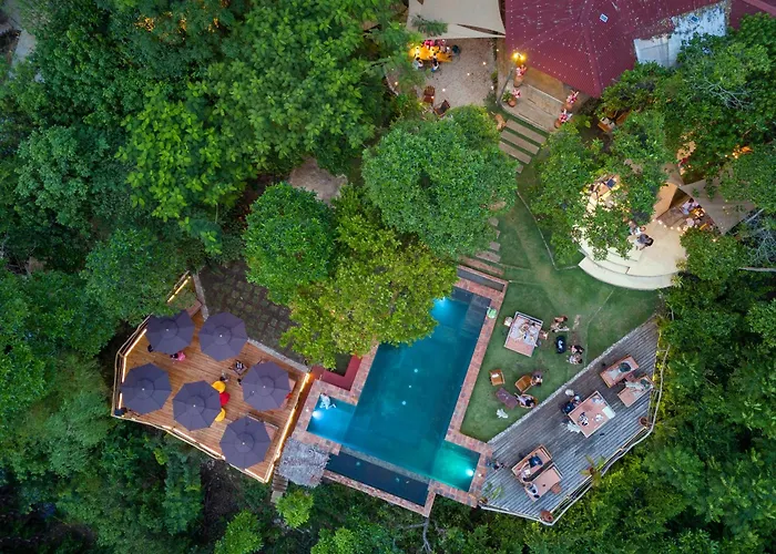 Nakabalo Guesthouse&Restaurant
