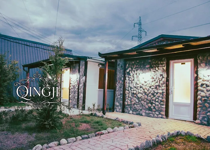 Family Tiny Houses & Cozy Rooms