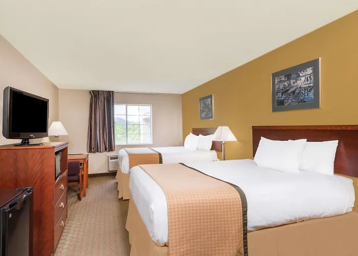 Days Inn By Wyndham Norton