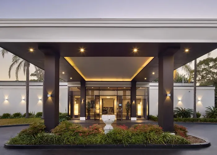 Holiday Inn Warwick Farm By Ihg