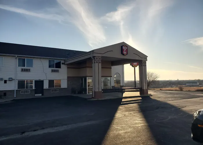 Super 7 Inn Tecumseh