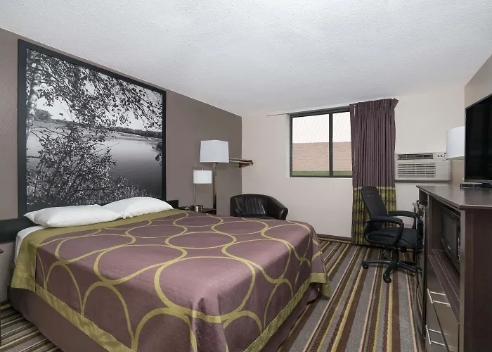 Super 8 By Wyndham Willmar