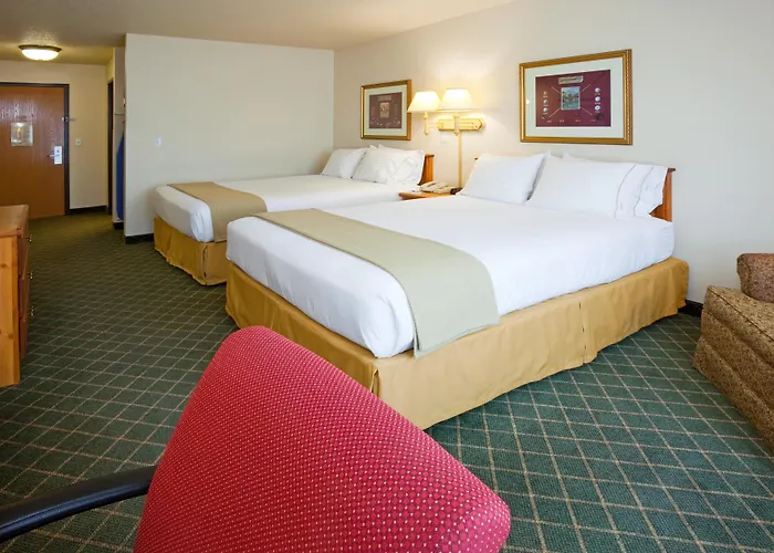 Holiday Inn Express & Suites Yankton By Ihg