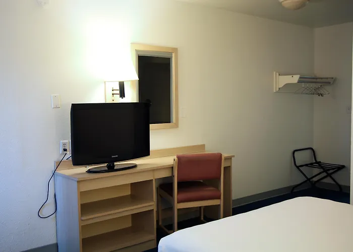 Americas Best Value Inn East Peoria