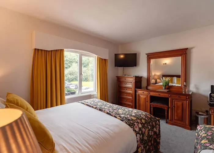 Courtmacsherry Hotel