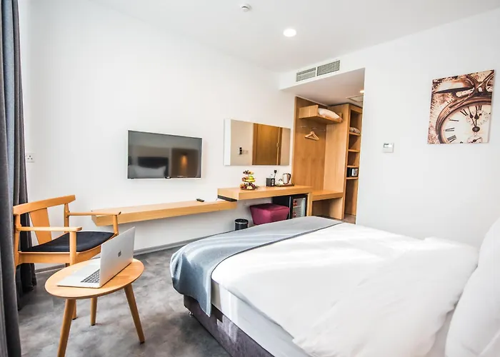 Ingate Hotel