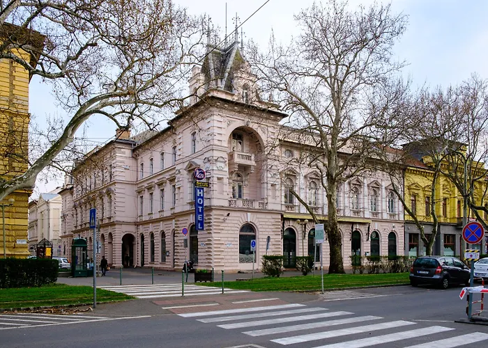 Tisza Hotel