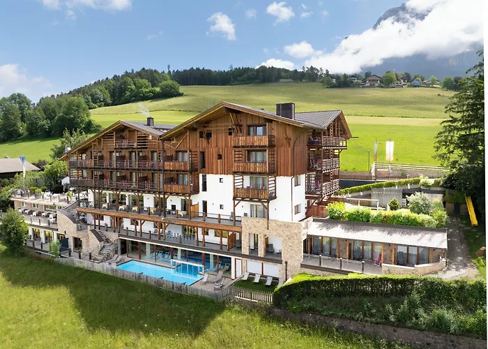 Hotel Emmy - five elements