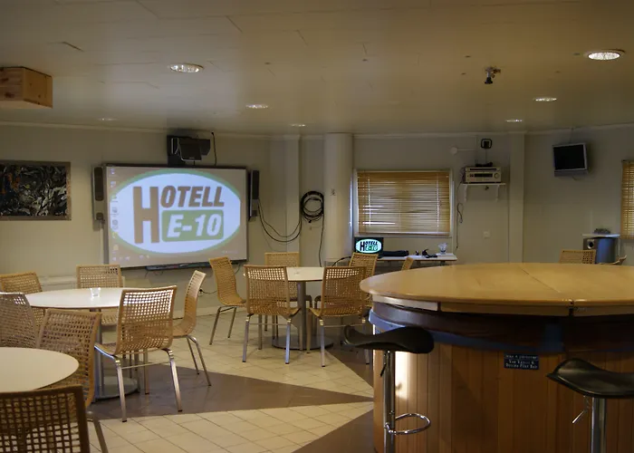 Hotel E-10 By First