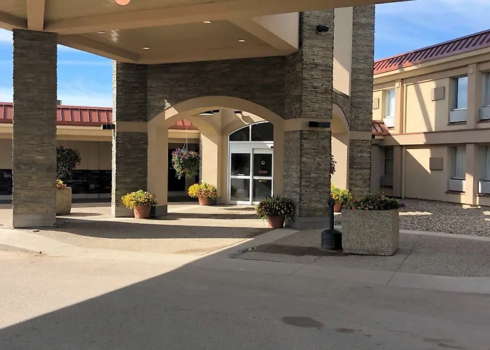 Quality Hotel & Conference Centre Peace River