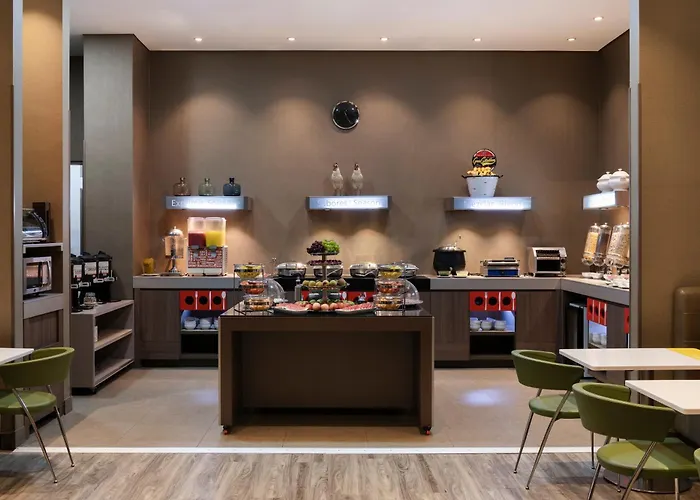 Hampton By Hilton Bogota Airport