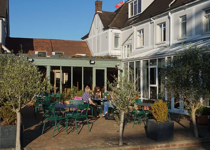 County Hotel