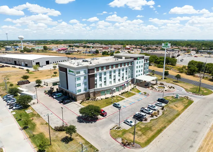 Holiday Inn Hotel & Suites Waco Northwest By Ihg Bellmead