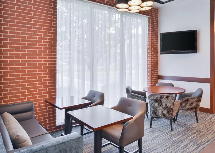 Hyatt Place Herndon Dulles Airport - East